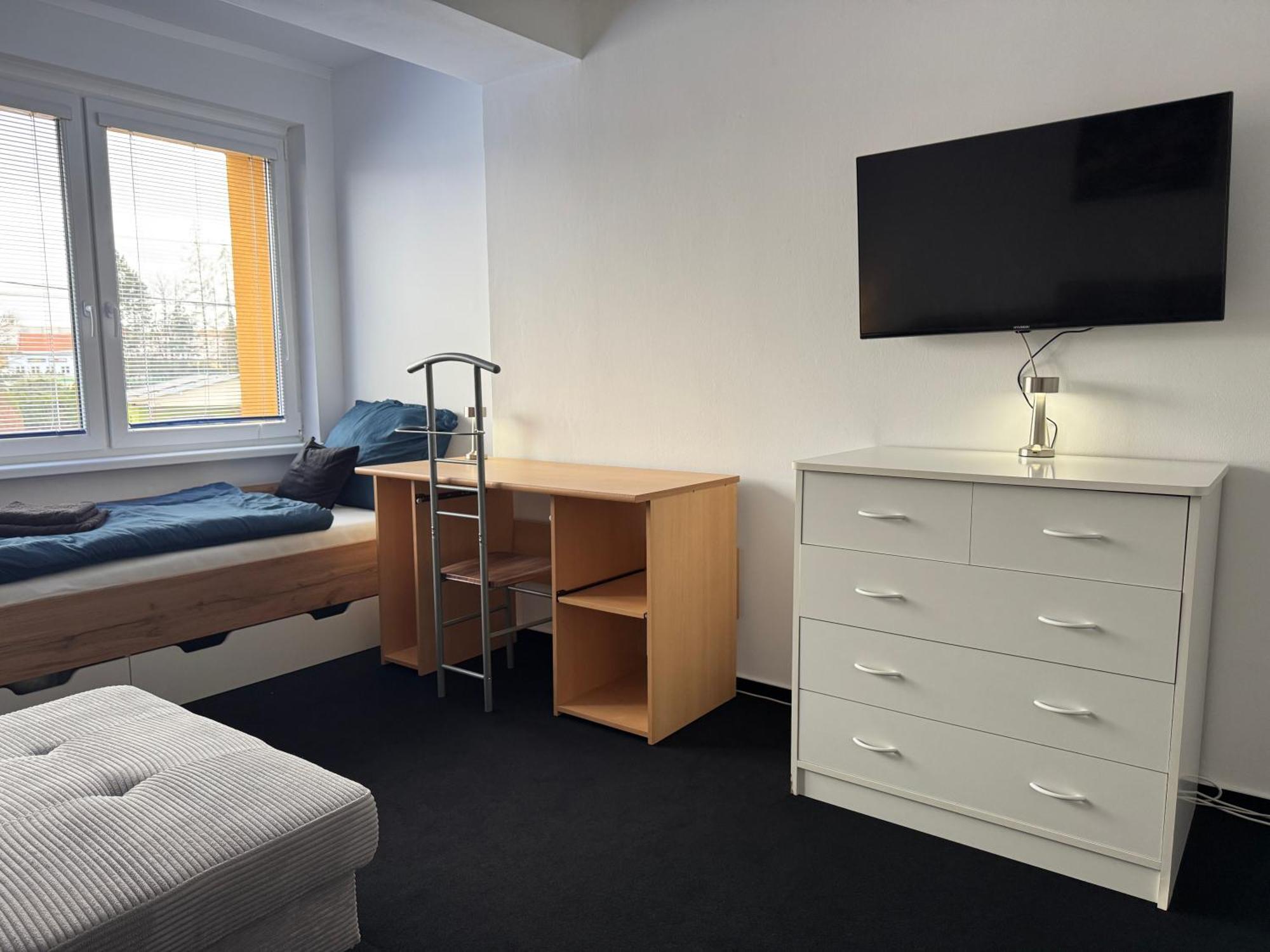 Apartment 2 Bedroom, Kitchen And Terrace