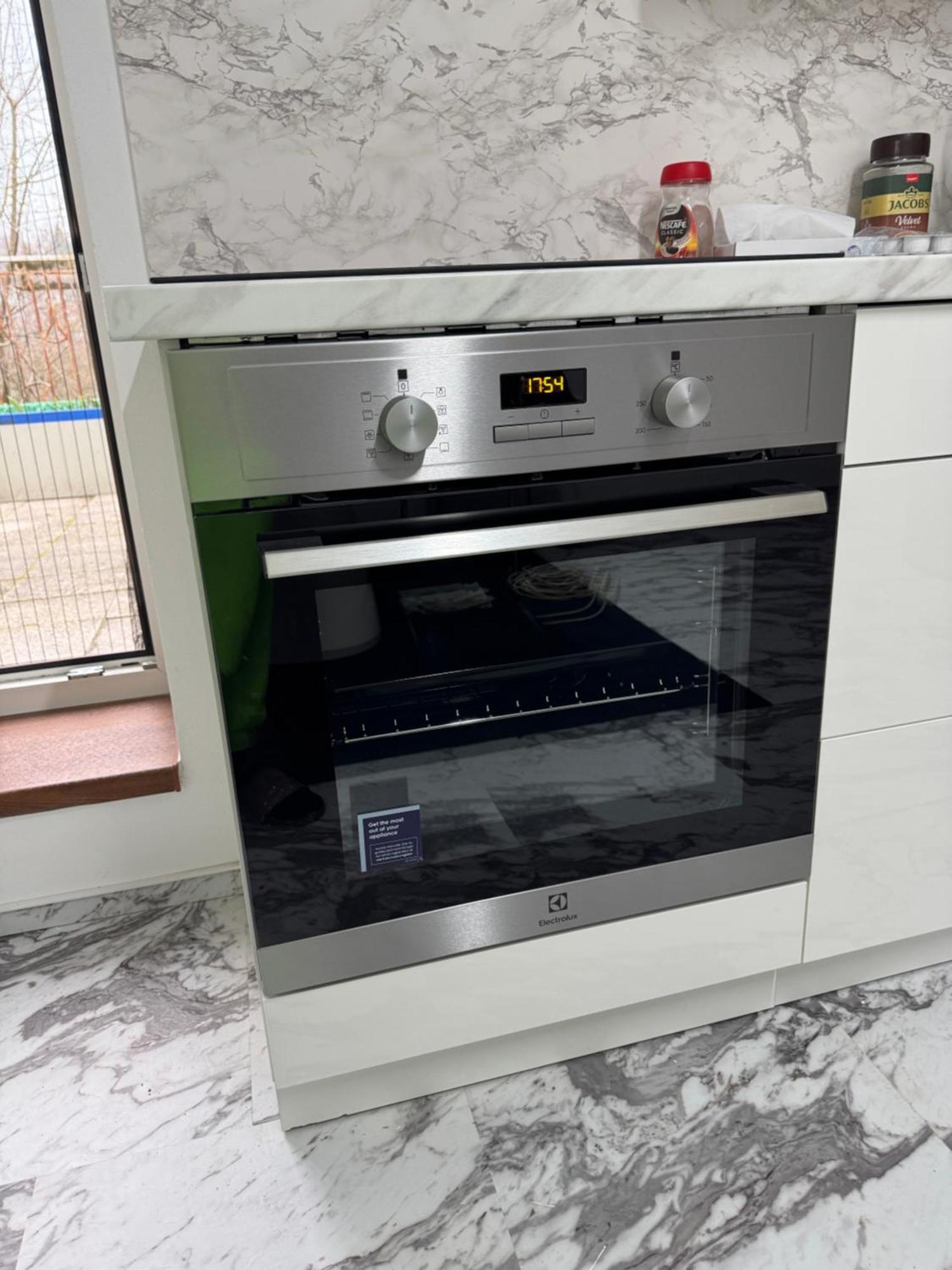 2 Bedroom, Kitchen And Terrace *